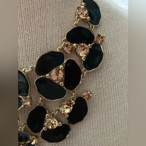 Kate Spade New York disco pansy bib flower statement necklace - Picture 3 of 12